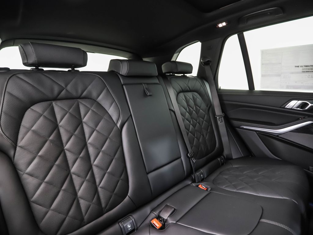 Thumbnail: 2026 BMW X5 - 28