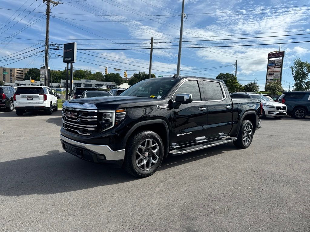 Used 2024 Black GMC SLT image 3