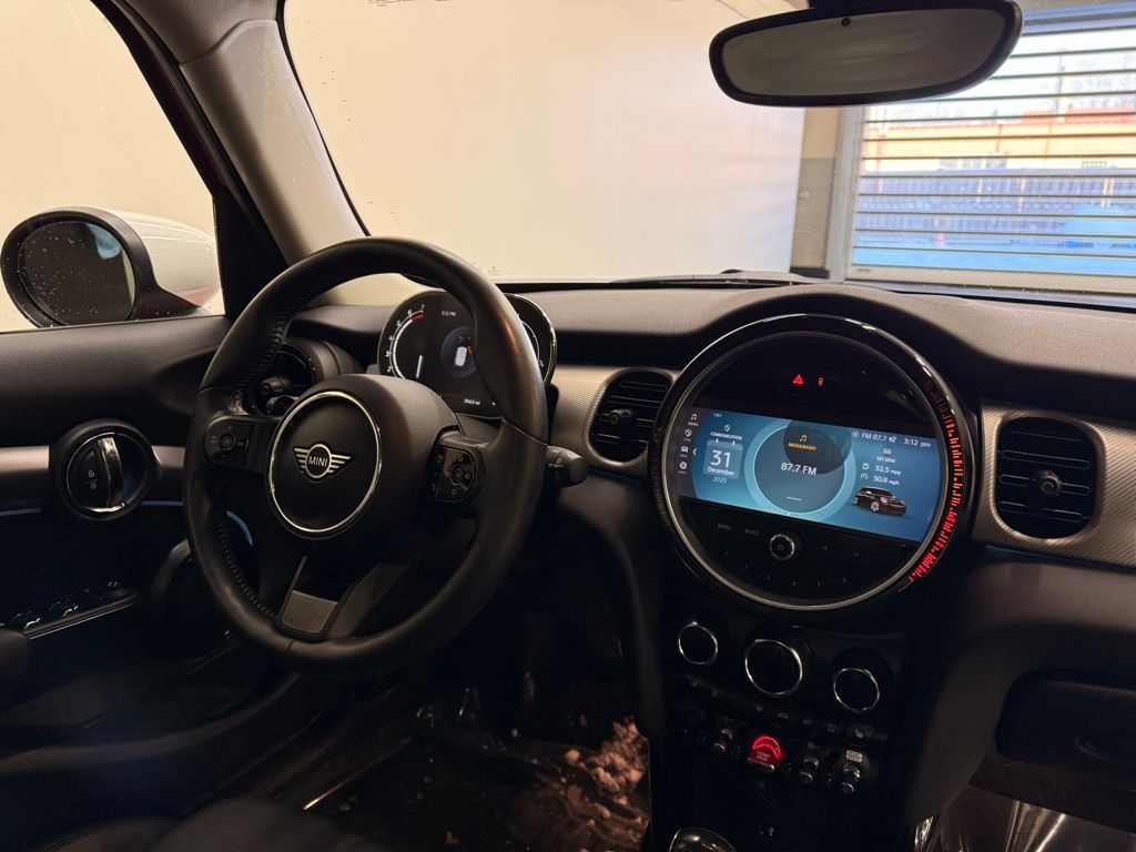 Thumbnail: 2023 MINI Cooper - 31