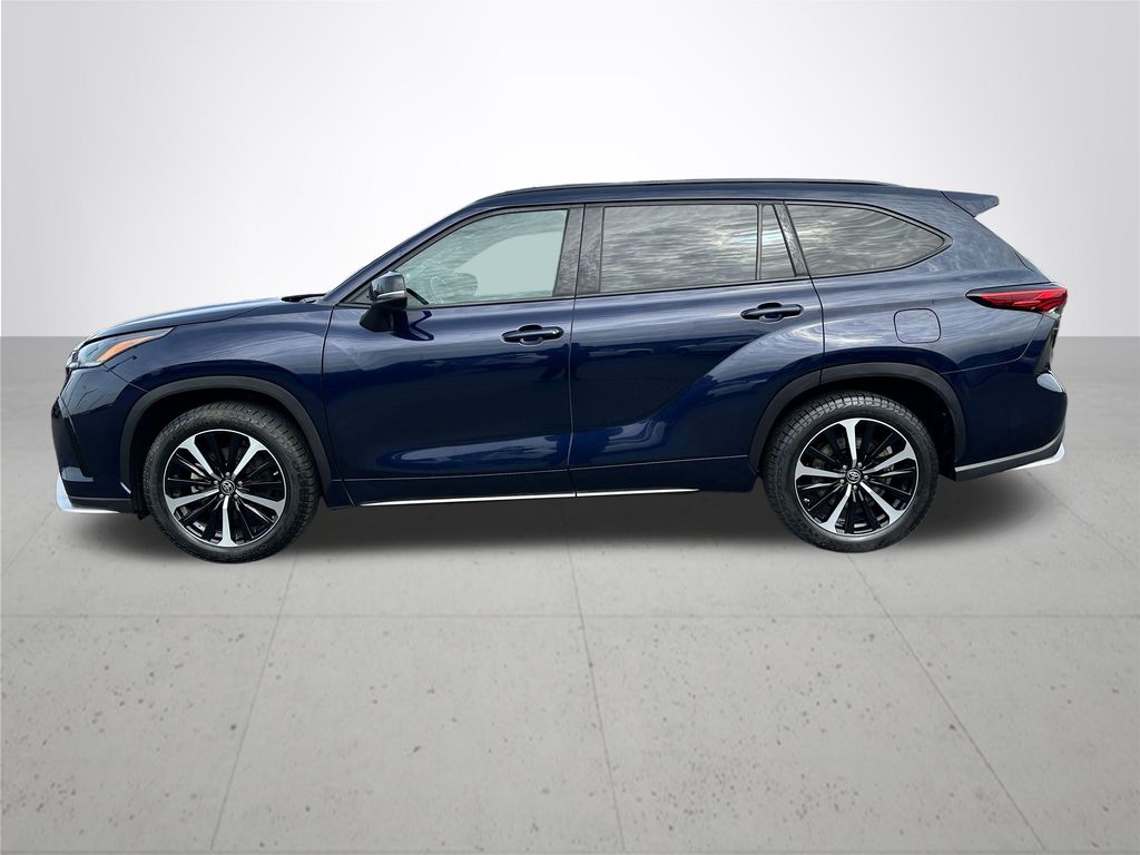 2022 Toyota Highlander XSE