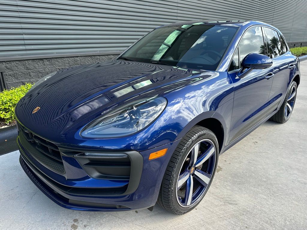 Thumbnail: 2023 Porsche Macan - 7
