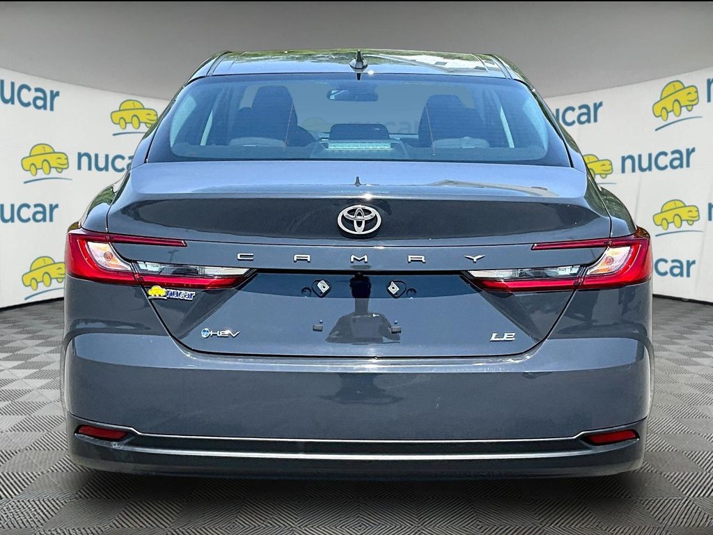 2025 Toyota Camry — photo 5