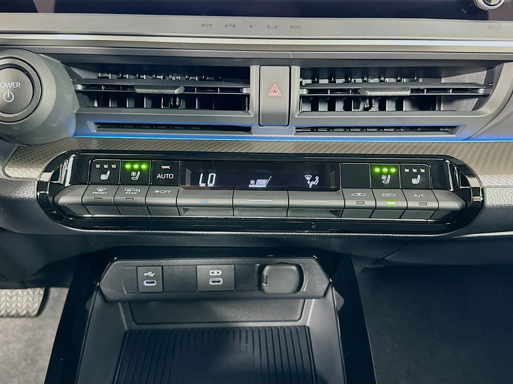 Thumbnail: 2025 Toyota Prius - 21