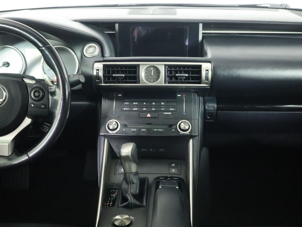 Thumbnail: 2016 Lexus IS - 14