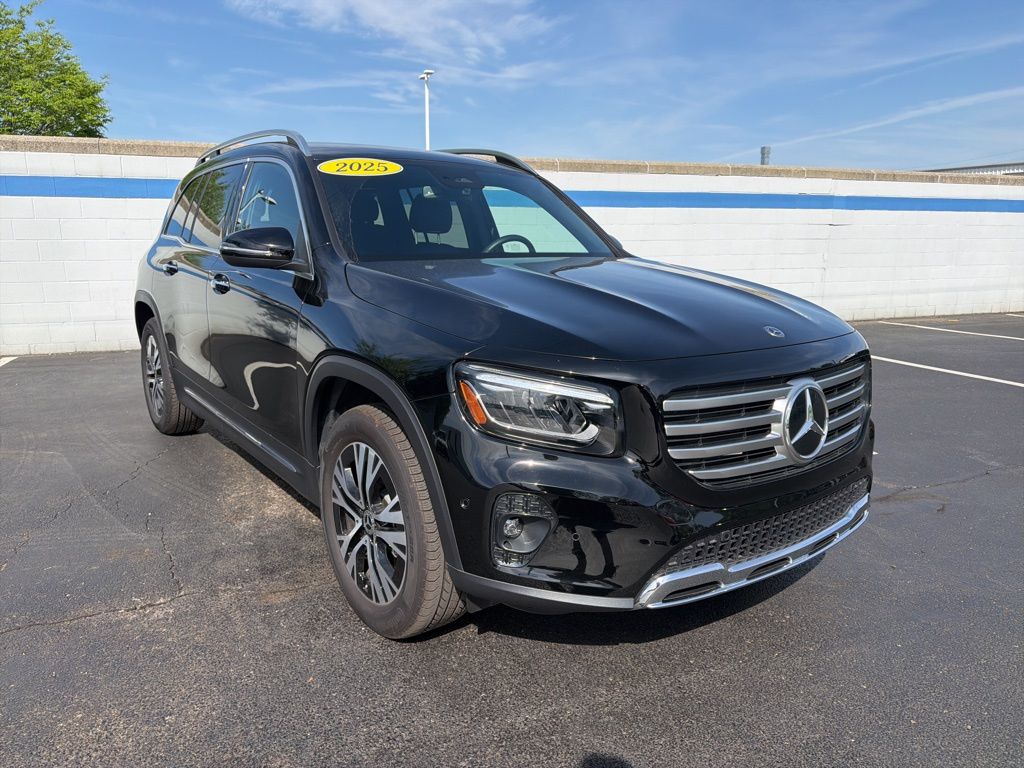 Thumbnail: 2025 Mercedes-Benz GLB - 7