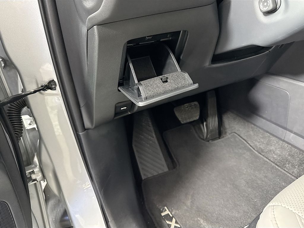 Thumbnail: 2025 Lexus TX - 10