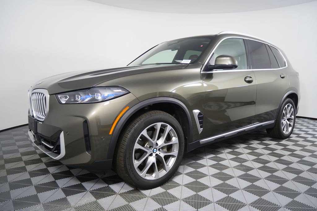 Thumbnail: 2025 BMW X5 - 8