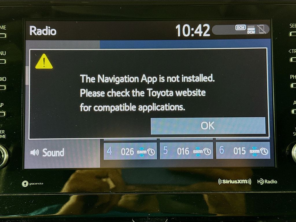 Thumbnail: 2021 Toyota Camry - 13