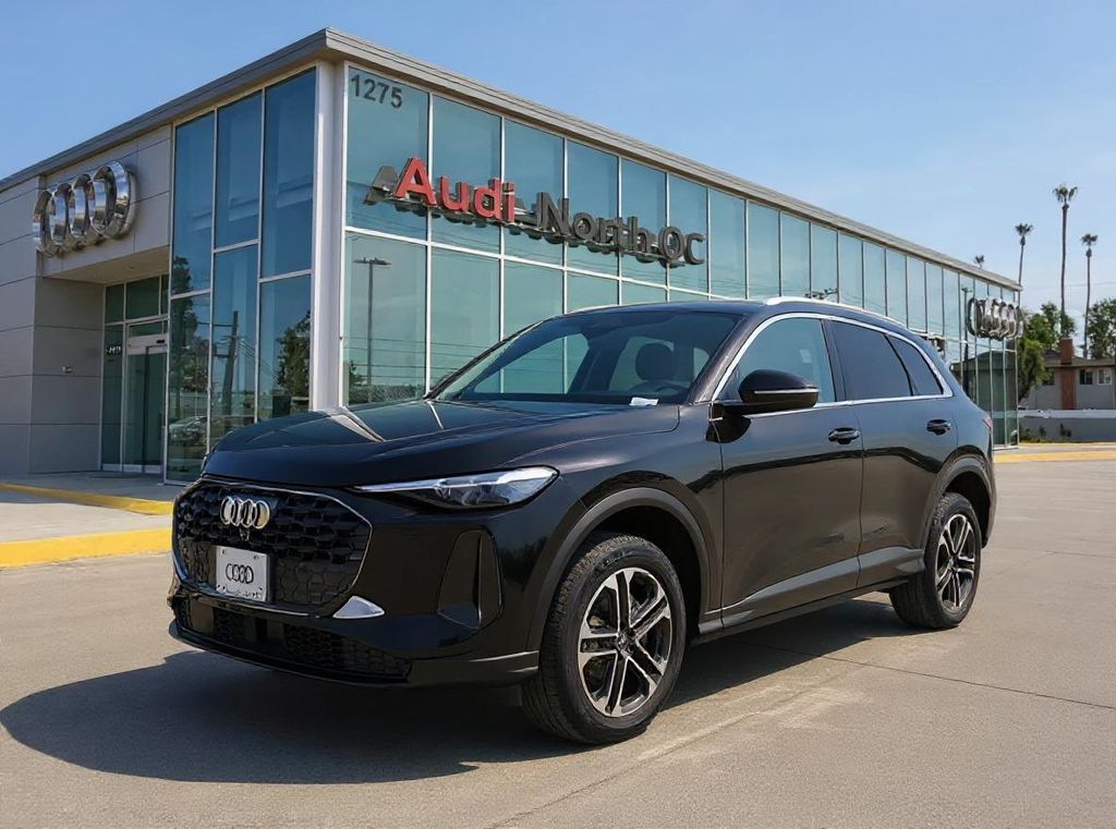 Thumbnail: 2025 Audi Q5 - 1