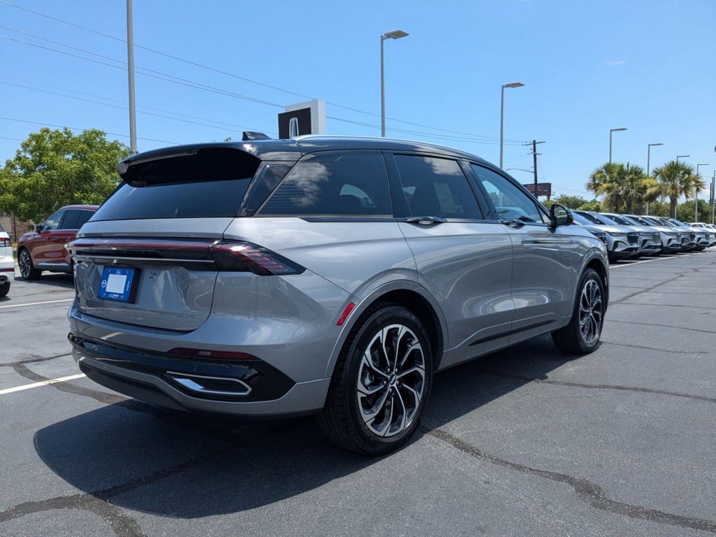 2025 Lincoln Nautilus Hybrid Reserve
