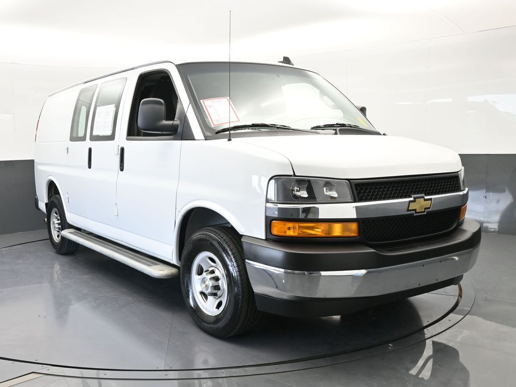 Used 2024 Summit White Chevrolet Work Van image 9