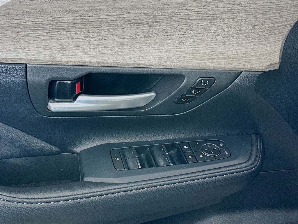 Thumbnail: 2024 Toyota Grand Highlander - 18