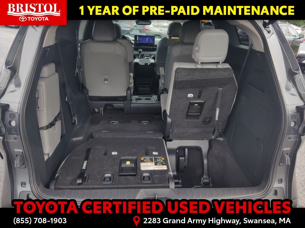 Used 2025 Toyota Sienna Van