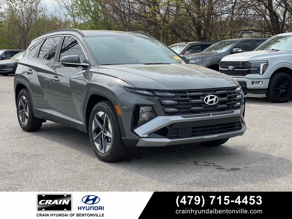 Gray 2026 Hyundai Tucson SEL Premium FWD SUV / Crossover Front-Wheel Drive 8-Speed Automatic