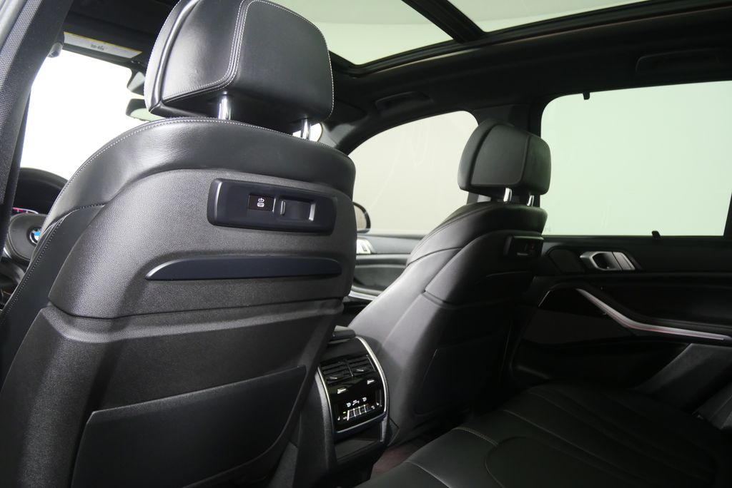 Thumbnail: 2019 BMW X5 - 16