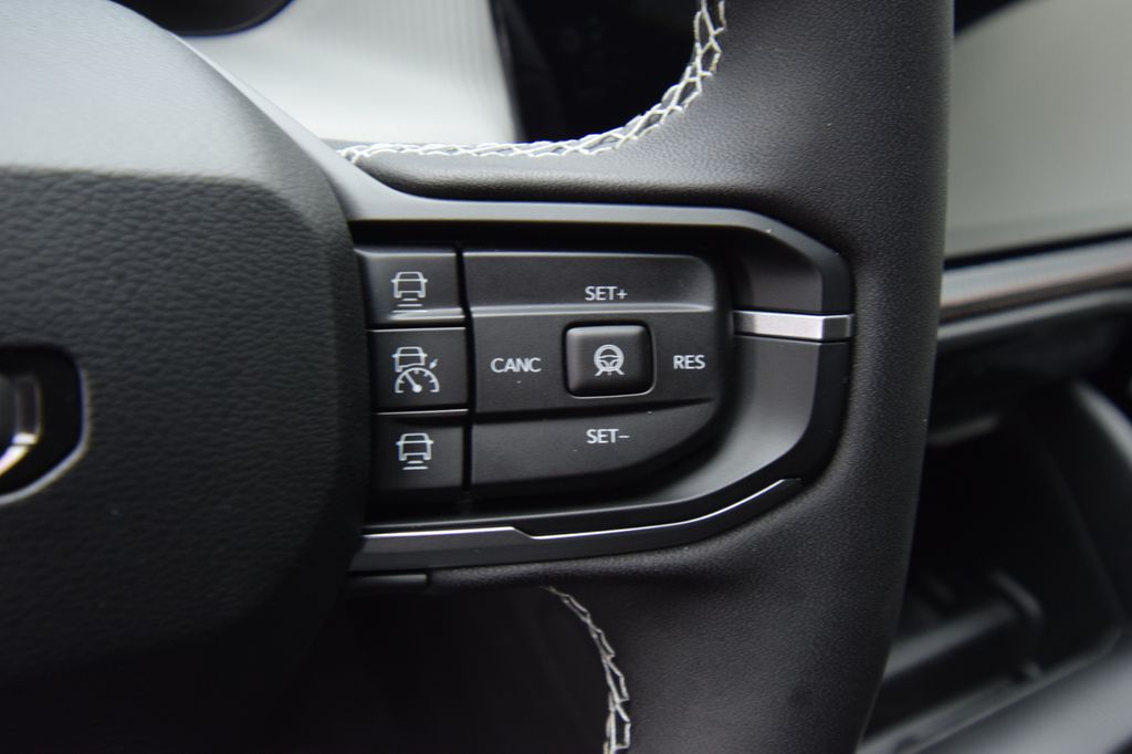 new 2026 Jeep Cherokee car, priced at $43,585