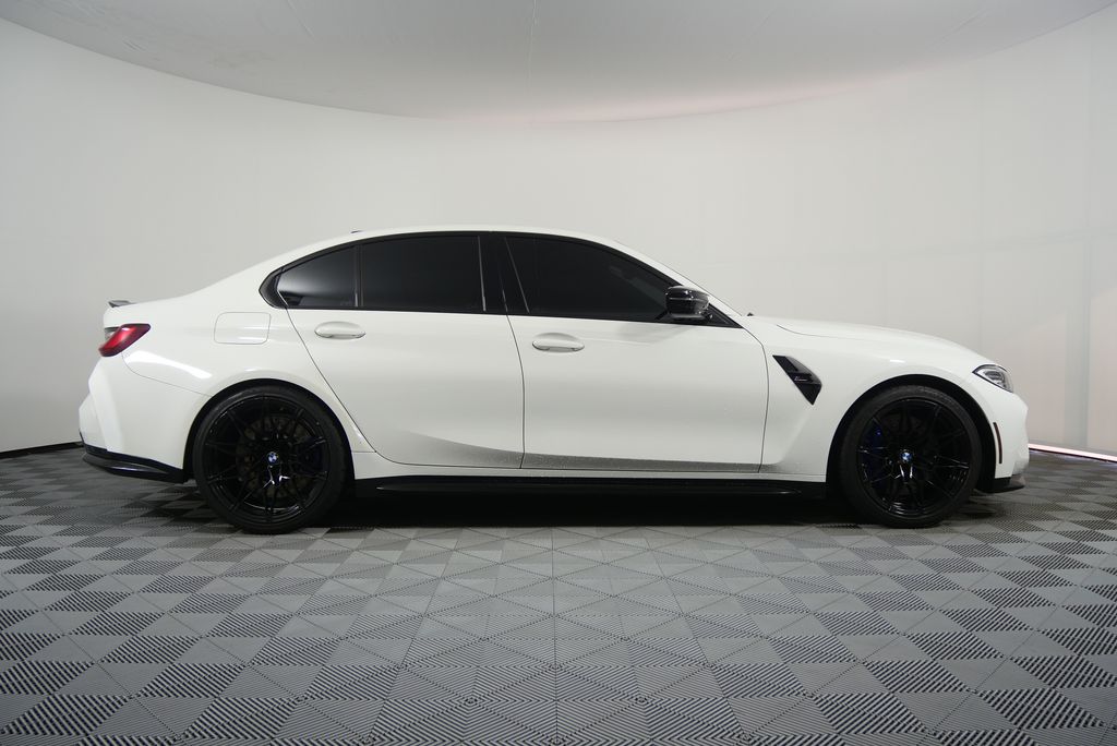 Thumbnail: 2022 BMW M3 - 2
