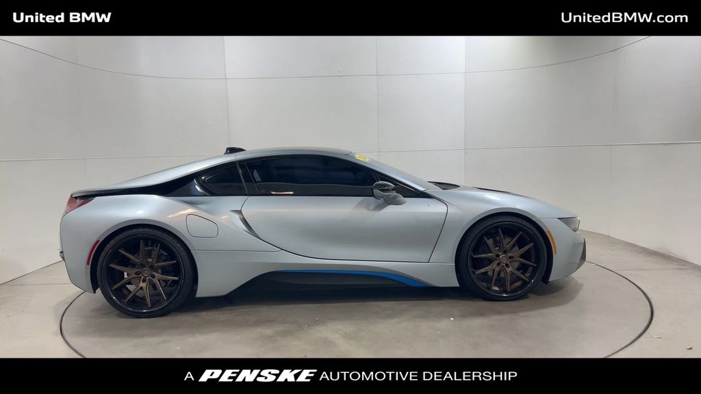 Thumbnail: 2016 BMW  - 9