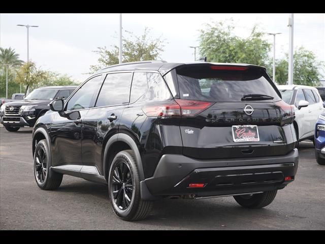 2023 Nissan Rogue SV 3