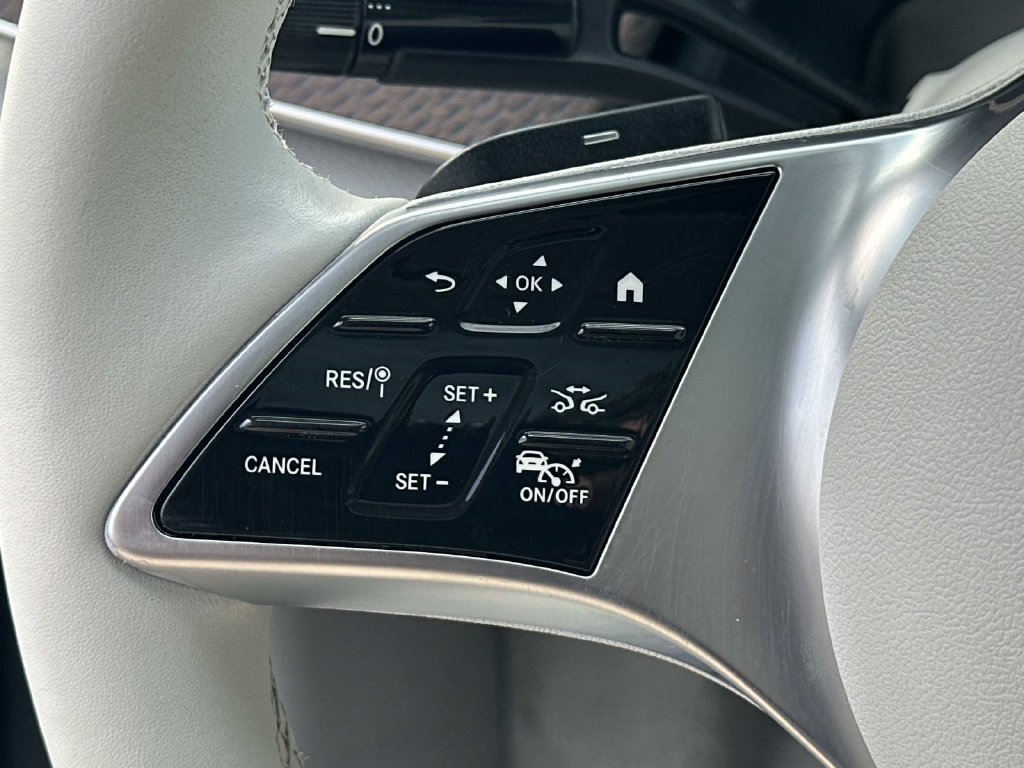 Thumbnail: 2023 Mercedes-Benz EQE - 25