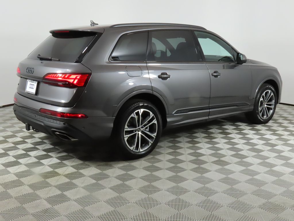 2025 Audi Q7  5