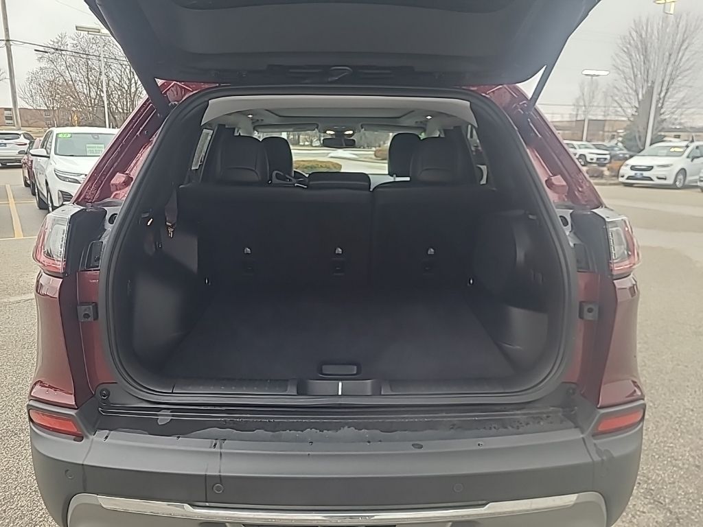 used 2021 Jeep Cherokee car, priced at $24,710