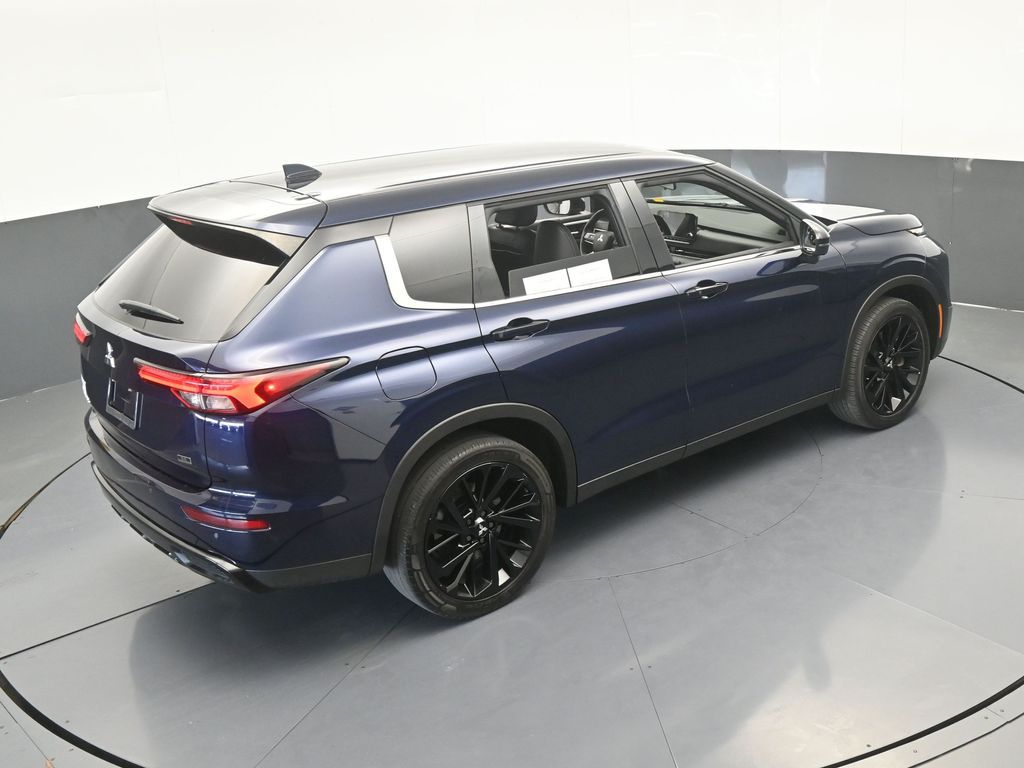 Used 2023 Cosmic Blue Metallic Mitsubishi SE Special Edition image 59