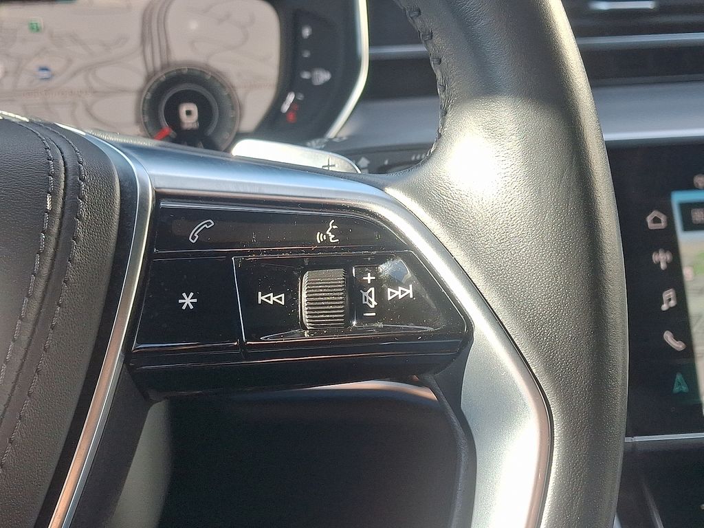 Thumbnail: 2021 Audi A8 - 23