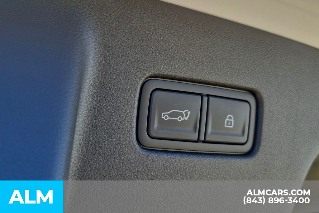 Used 2026 White Hyundai XRT Pro image 9
