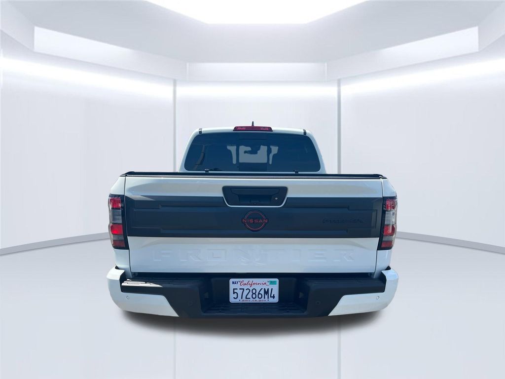 Used 2026 White Nissan PRO-4X image 4