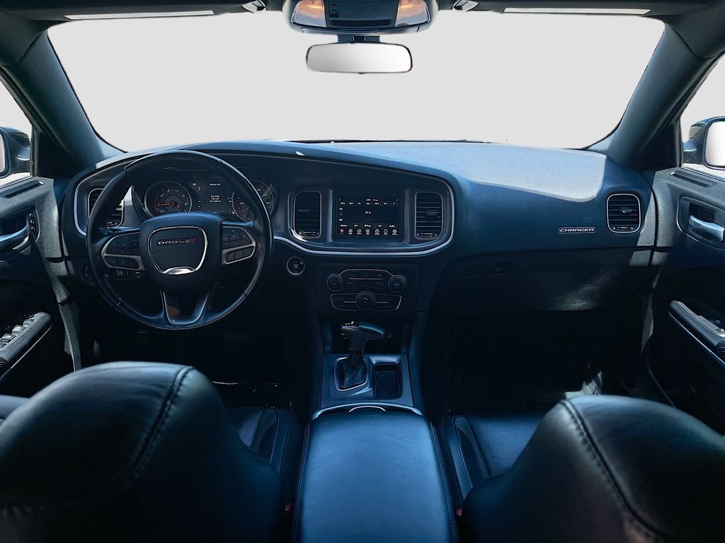 Used 2022 Black Dodge SXT image 21