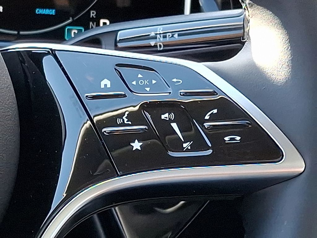 Thumbnail: 2025 Mercedes-Benz E-Class - 17