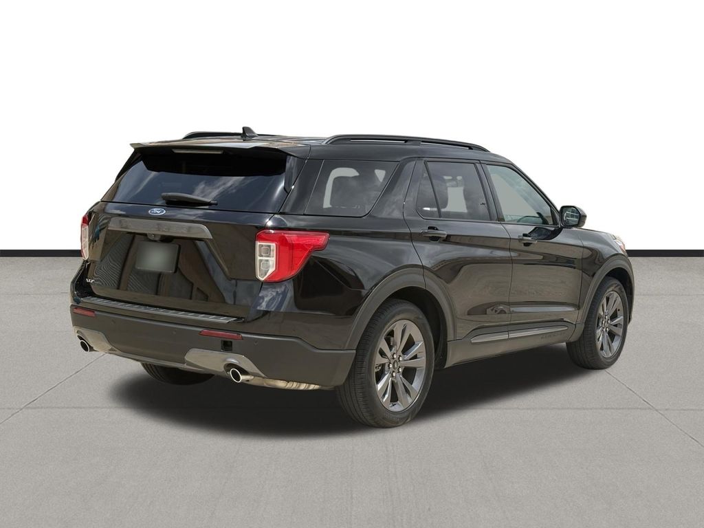 2023 Ford Explorer XLT - 4