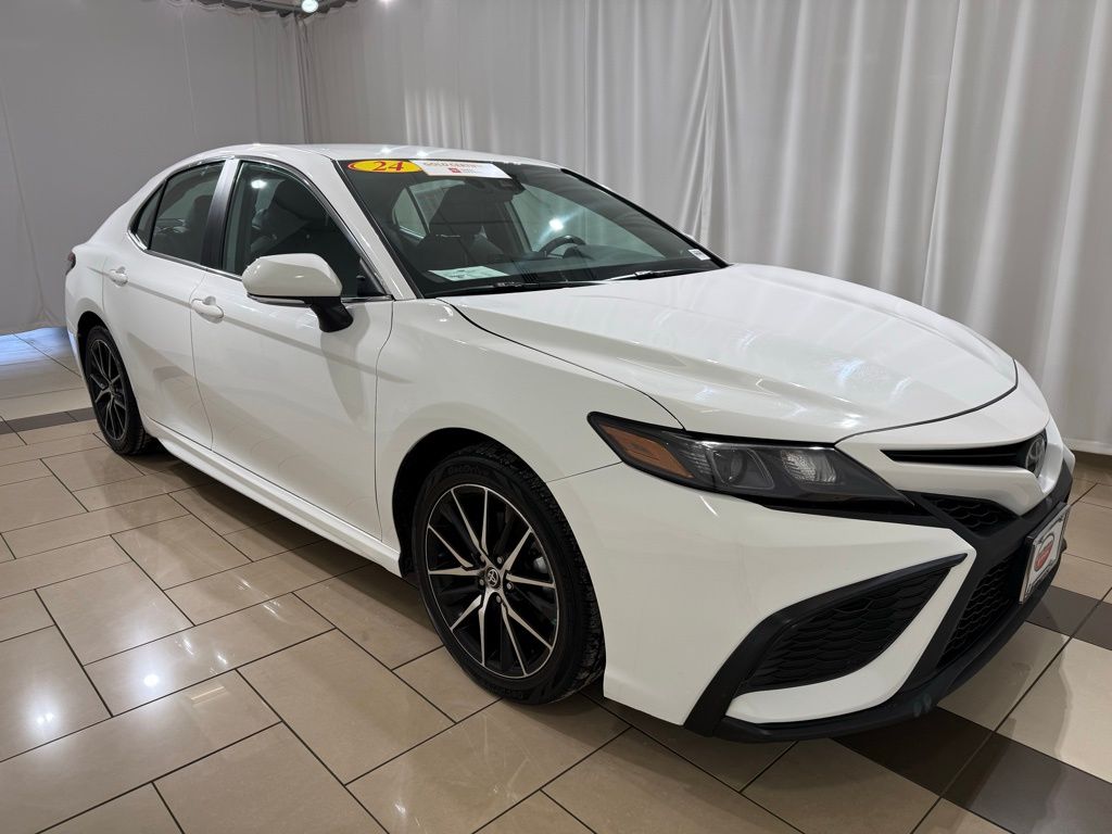 Thumbnail: 2024 Toyota Camry - 7