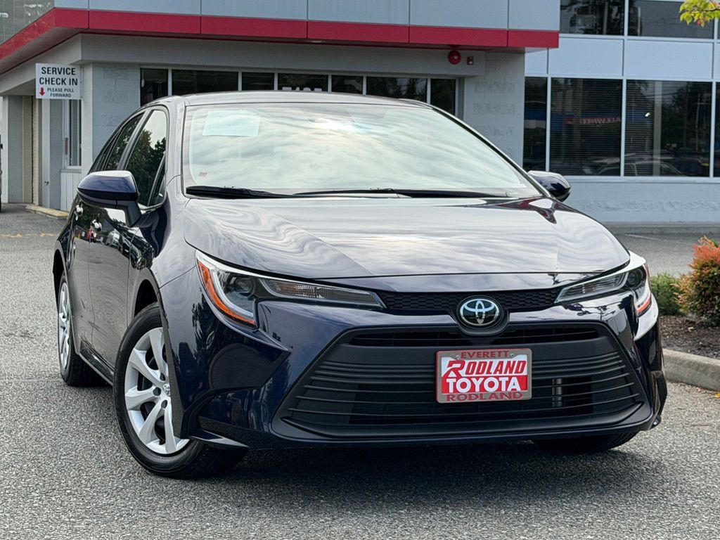 2026 Toyota Corolla LE FWD