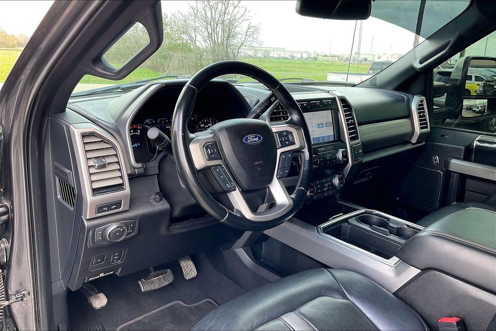 Used 2020 Ford Super Duty F-250 Platinum 4D Crew Cab