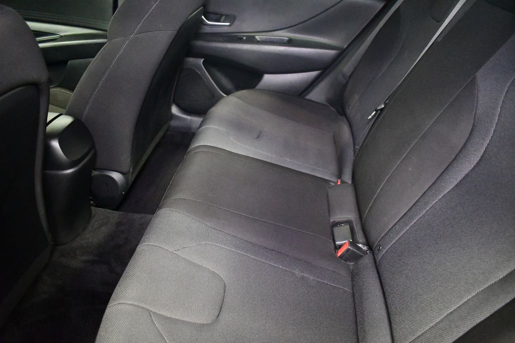 Thumbnail: 2021 Hyundai Elantra - 27