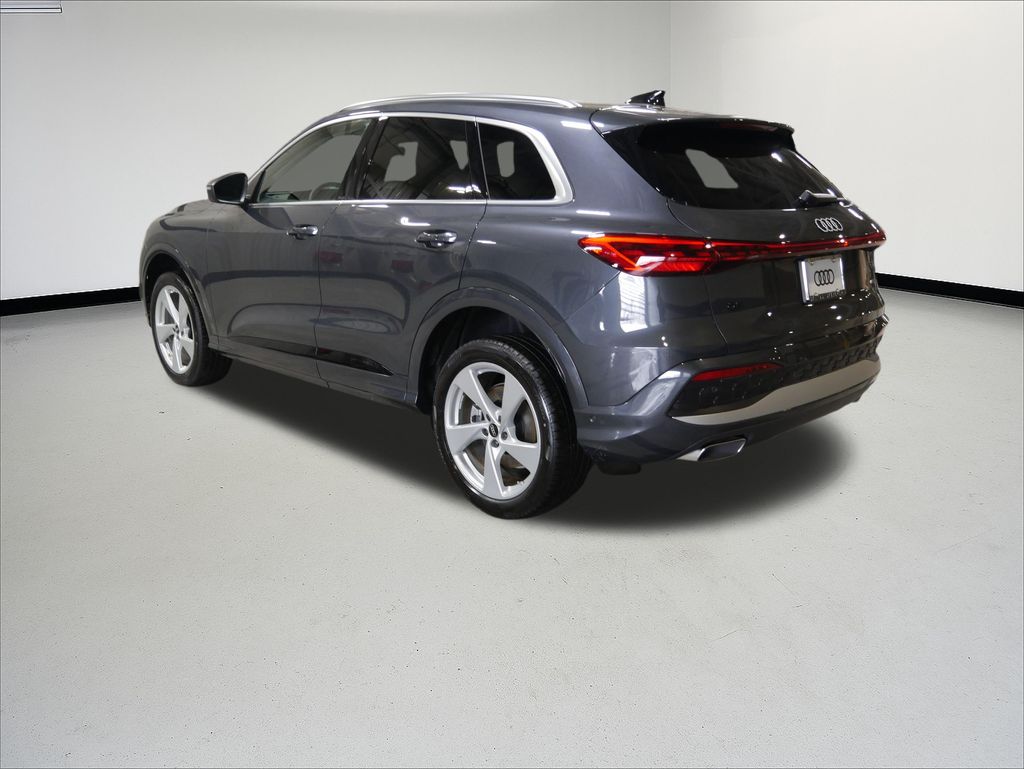 Thumbnail: 2025 Audi Q5 - 3