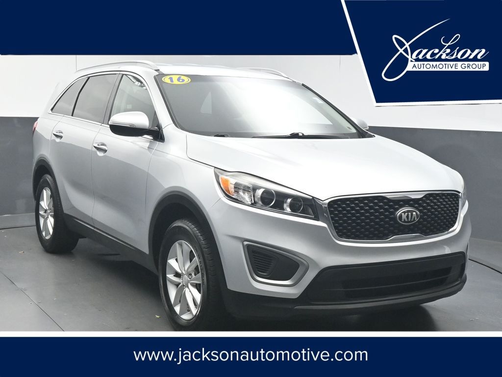 Sparkling Silver 2016 Kia Sorento SUV / Crossover Front-Wheel Drive 6-Speed Automatic