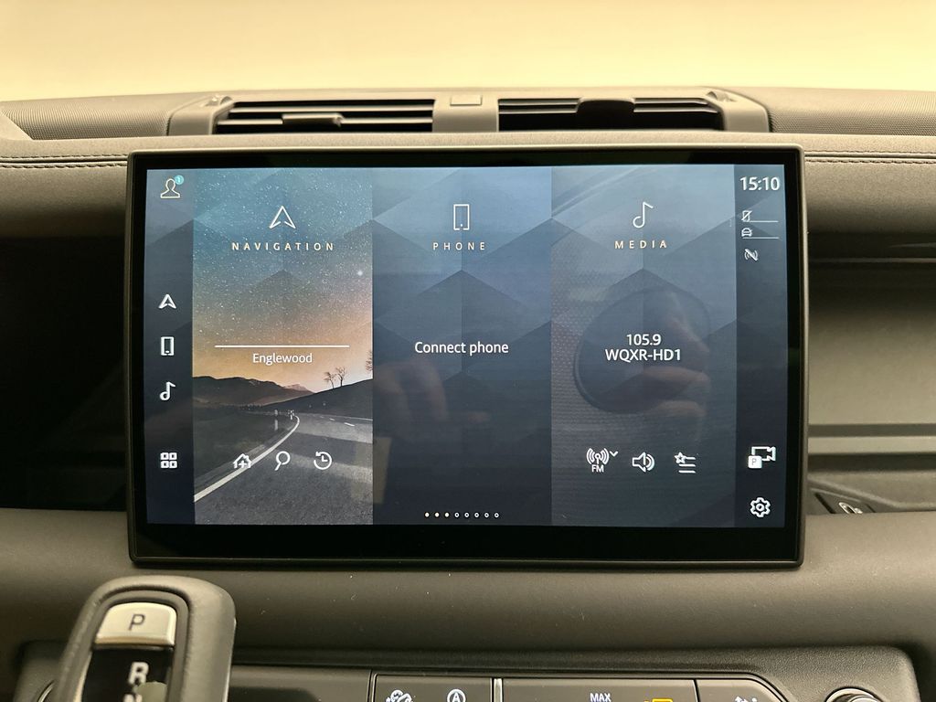 2025 Land Rover Defender 110 14