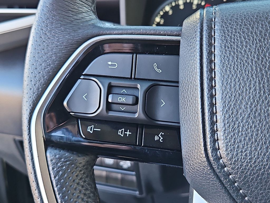 Thumbnail: 2023 Toyota Tundra - 24