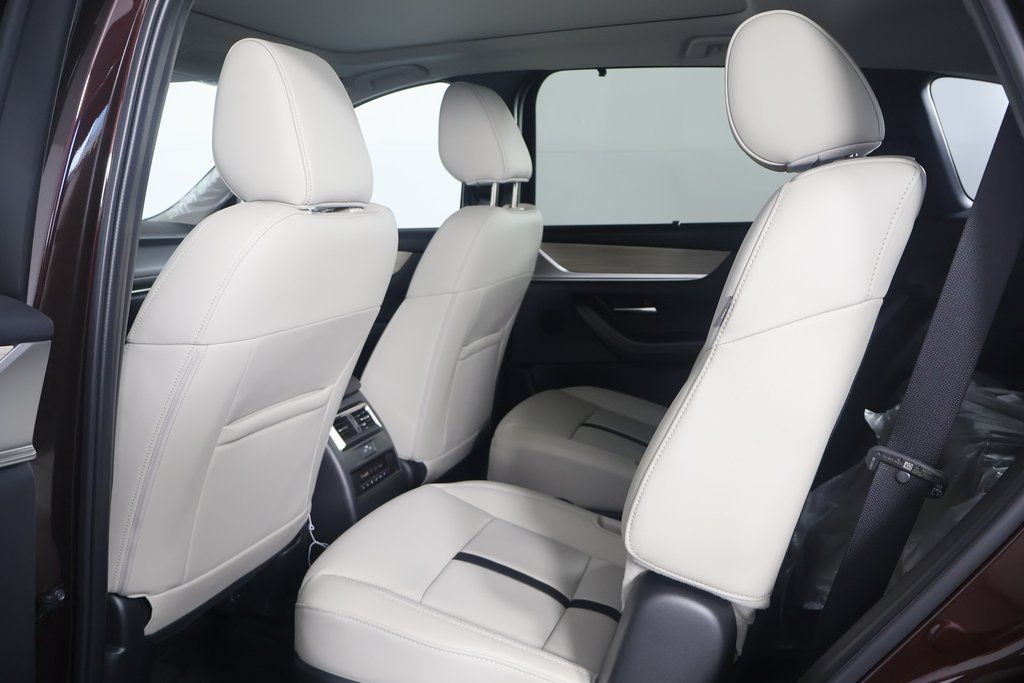 2025 Mazda CX-90 Premium 5