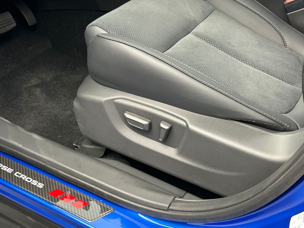 New 2026 Blue Metallic Mitsubishi SE image 47