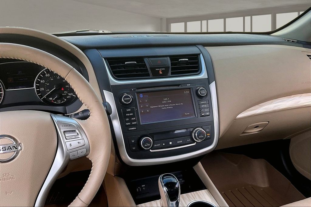 Used 2016 Nissan Altima Sedan