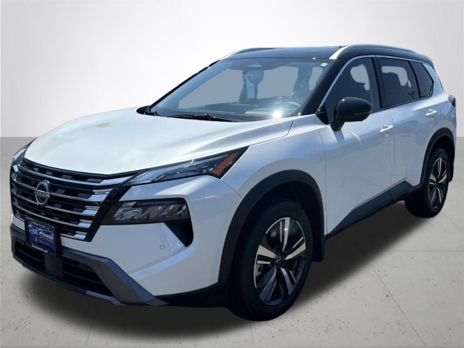 2025 Nissan Rogue SL photo 2