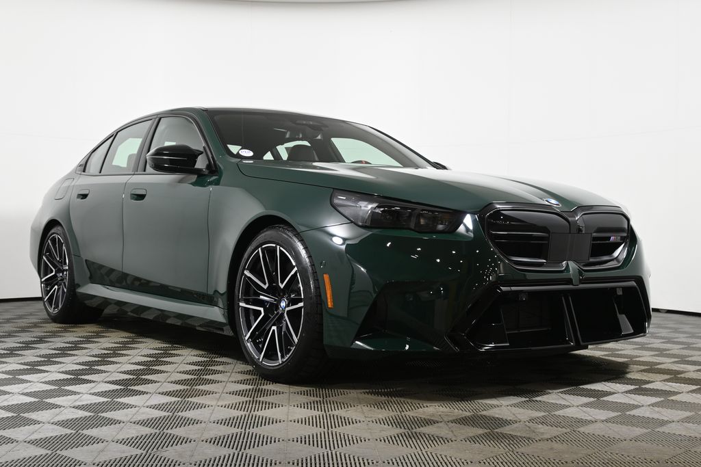 Thumbnail: 2026 BMW M5 - 9