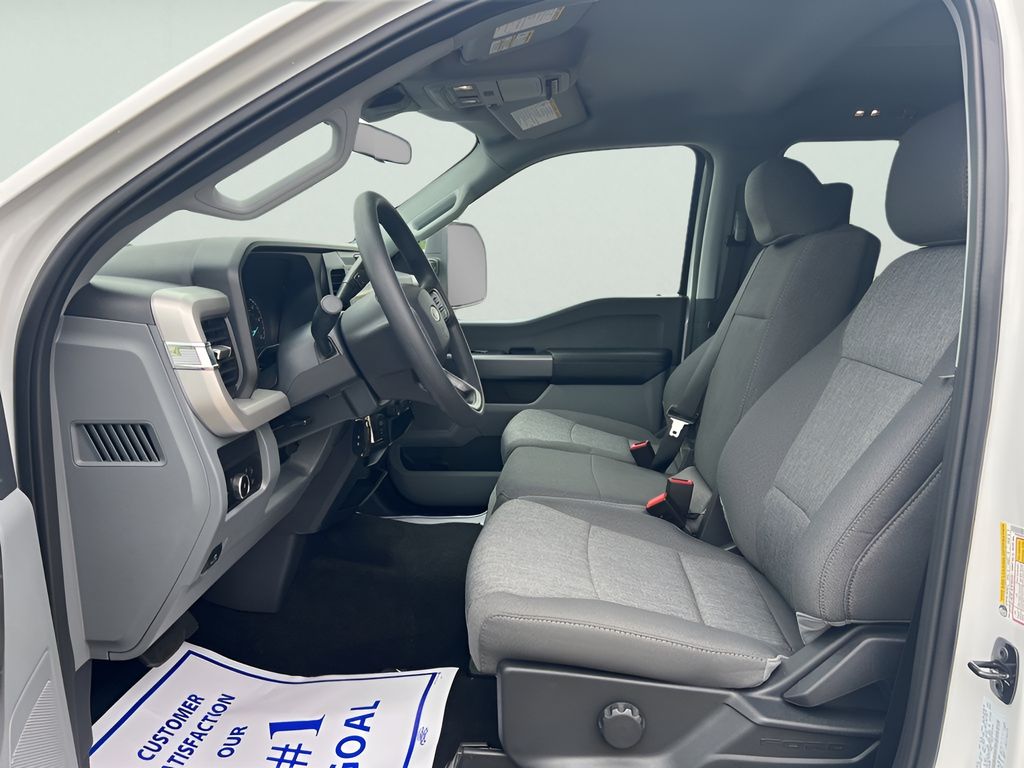 2025 Ford F-350SD