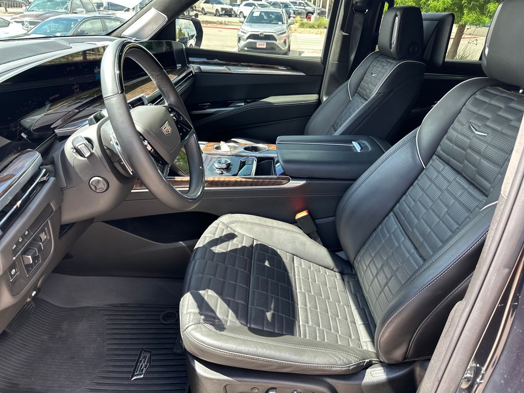 Used Car 2025 Cadillac Escalade  Sport Platinum For Sale Under $120,000 In Austin, Texas