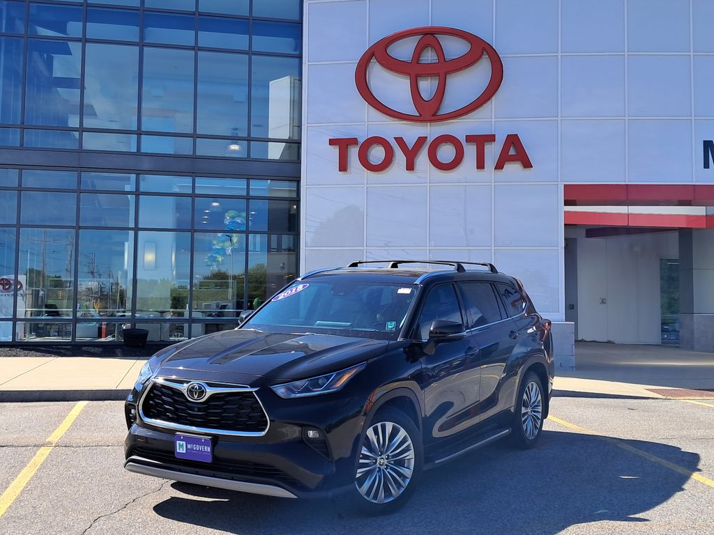 Amber 2022 Toyota Highlander SUV / Crossover All-Wheel Drive 8-Speed Automatic