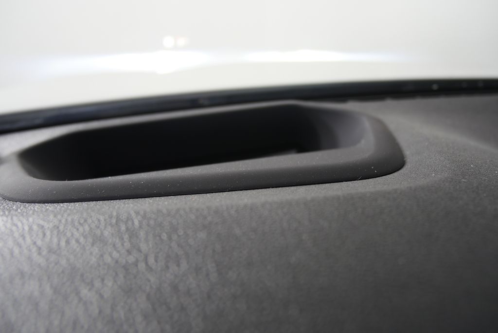 Thumbnail: 2023 BMW 5 Series - 21